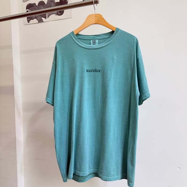 COMFORT COLORS  자수 반팔티 