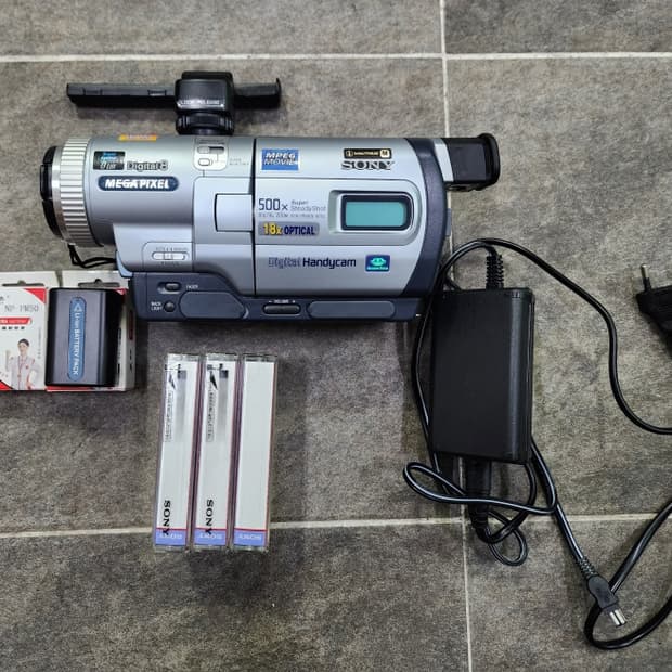 SONY-DCR-TRV828 8MM 디지털 캠코더