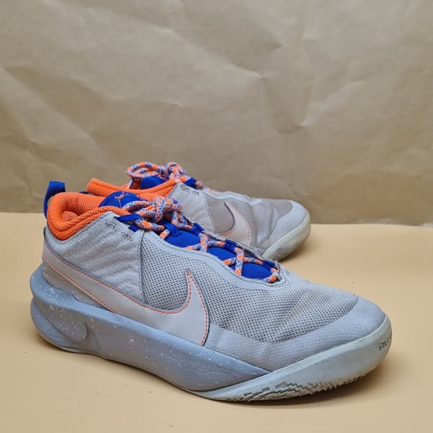 나이키 팀허슬 농구화 245