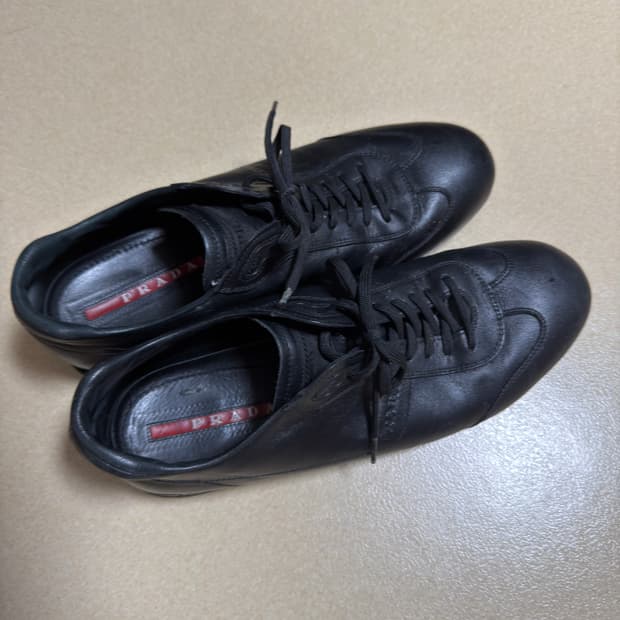 프라다 스니커즈 8.5 275