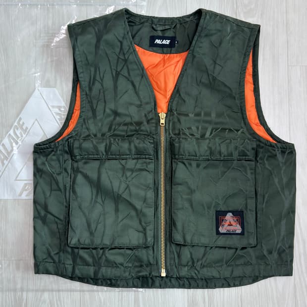 📍(새상품)Palace x Porter 콜라보 베스트 올리브 S 팝니다