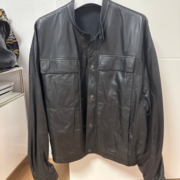 [S] 르메르 25SS 소프트 박시 레더 블루종