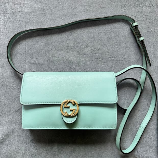 구찌 인터로킹 숄더백 민트