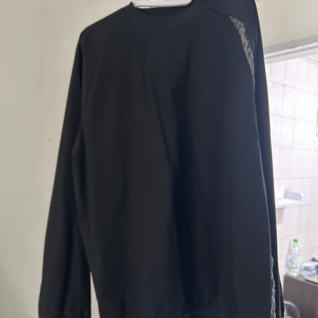 Xilm ep4 01 warm up shirt