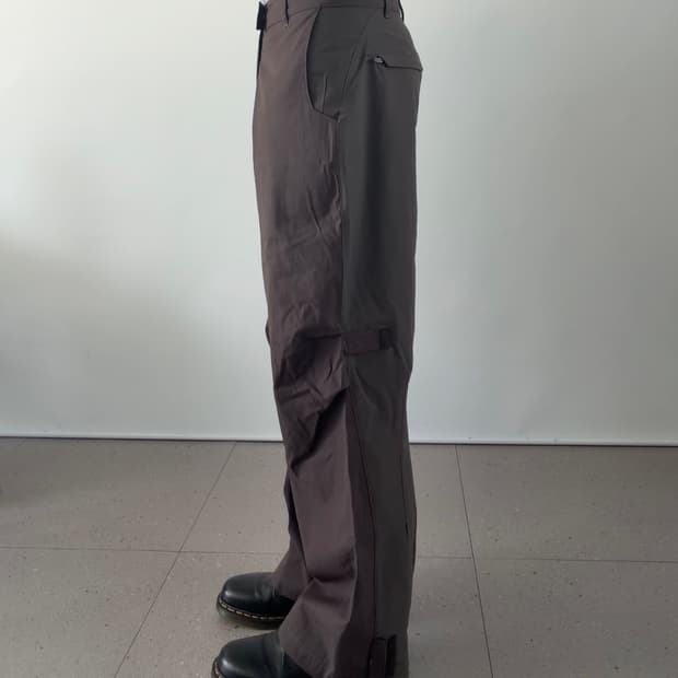 산산기어 퍼플렉스 다트 팬츠 차콜