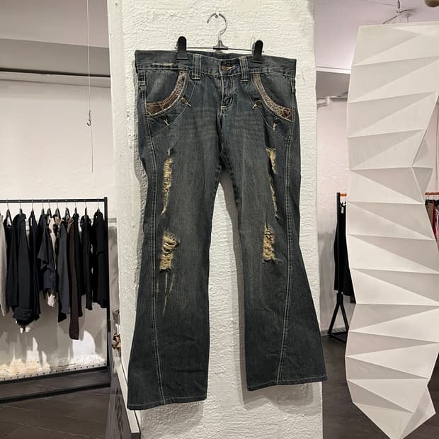 토네이도 마트 부츠컷 데님팬츠