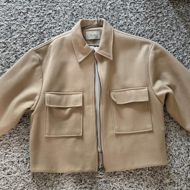 베이지 숏코트