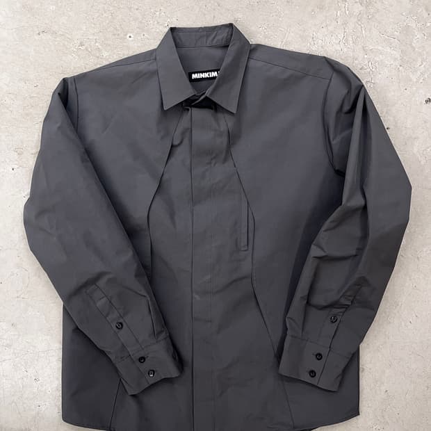 [3] MINKIMHO GRAY SHIRT