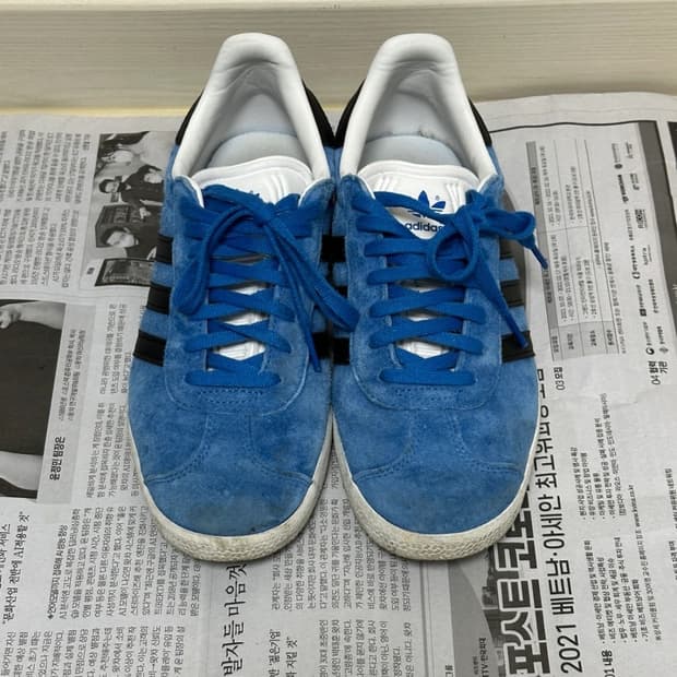 아디다스 가젤 블루 버드 코어 235