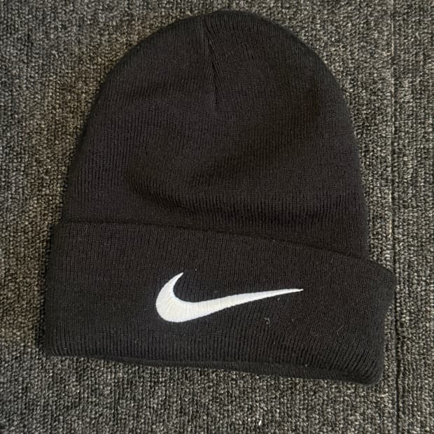 나이키 x 스투시 커프 비니 블랙