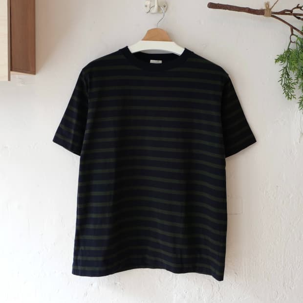 코모리 스트라이프 반팔 티셔츠