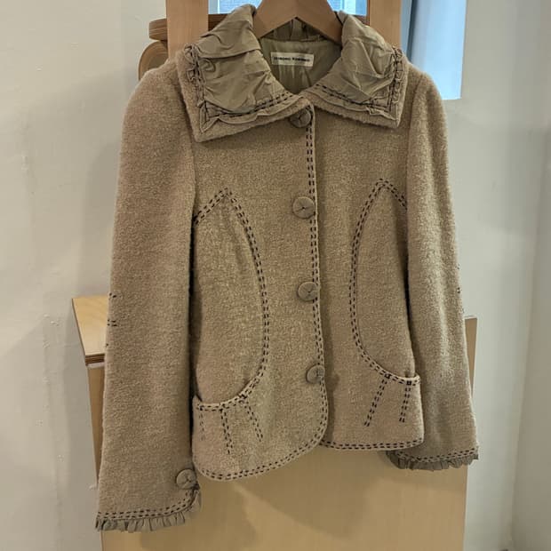 히로코 코시노 자켓