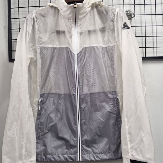 105XL/77-88 k2 플라이워크 여성 바람막이 자켓.