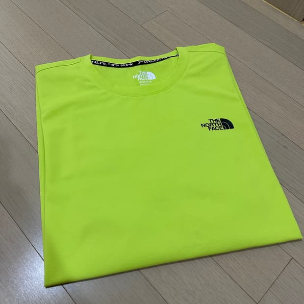 노스페이스 라운드 반팔티 100(L) 라임