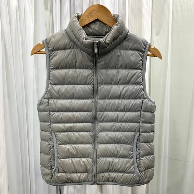 유니클로 UNIQLO 다운 경량 패딩 조끼 1699