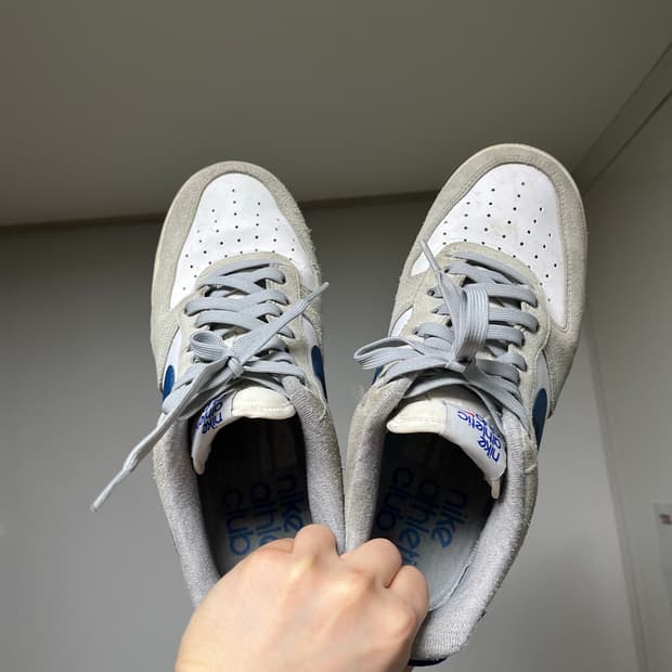 나이키 에어포스애슬레틱 클럽 그레이