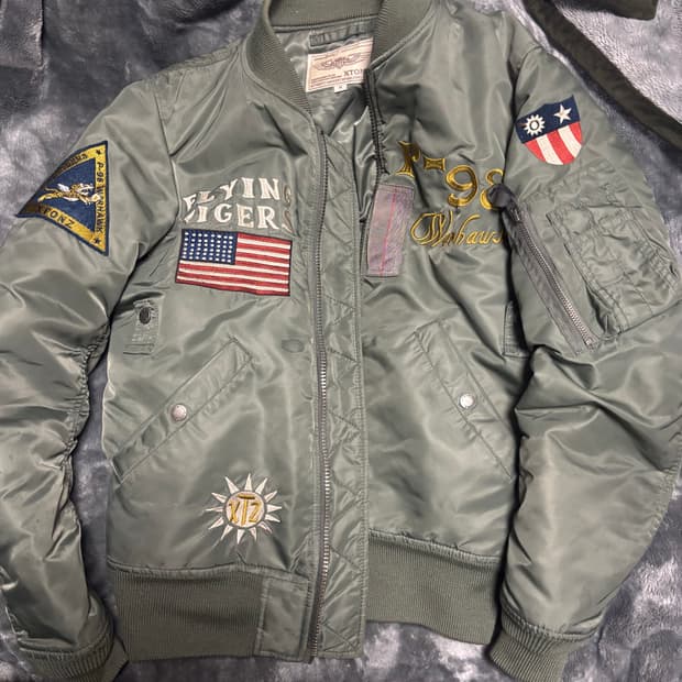 엑스톤즈 XRONZ 플라잉 타이거 성조기 봄버 플라 이트 항공 점퍼