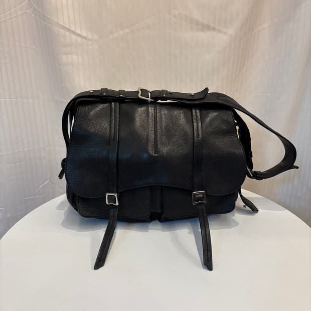 정품 래들리런던 가죽 숄더백    