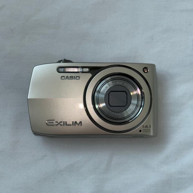 Casio Exilim EX-Z2300 아일릿 모카 디카