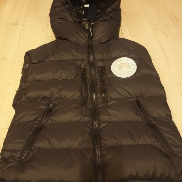 캐나다구스 준지 레졸루트 조끼 삽니다