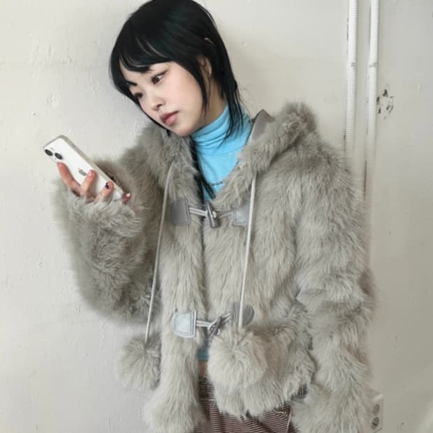 김아홉 방울 후드 퍼자켓