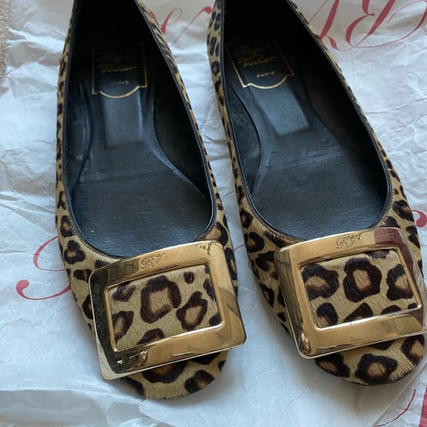 로저비비에 호피 플랫 240사이즈