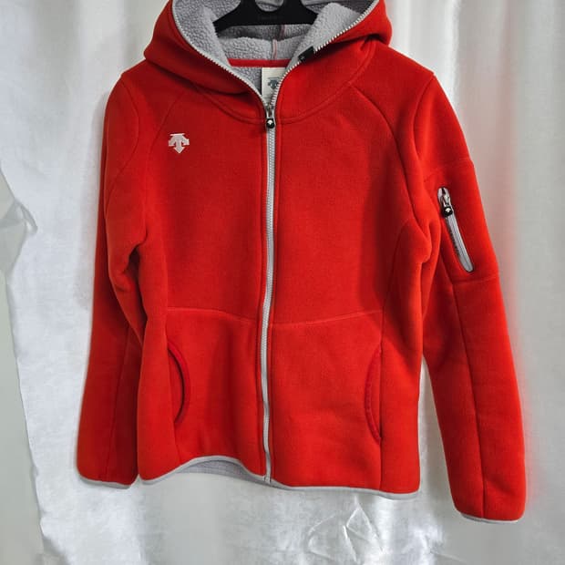 데상트 여성 후리스 후드집업 (1713)