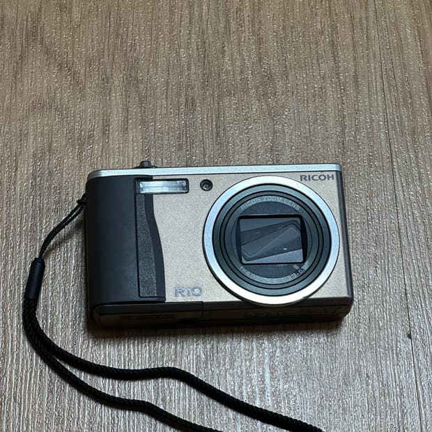 Ricoh caplio r10 리코 카프리오 r10 브라운