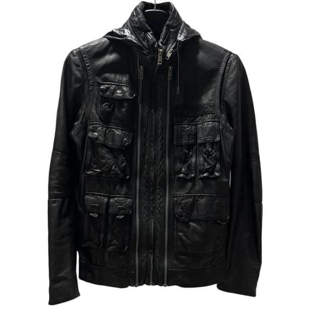 [95] 솔리드 옴므 멀티포켓 레더 블루종