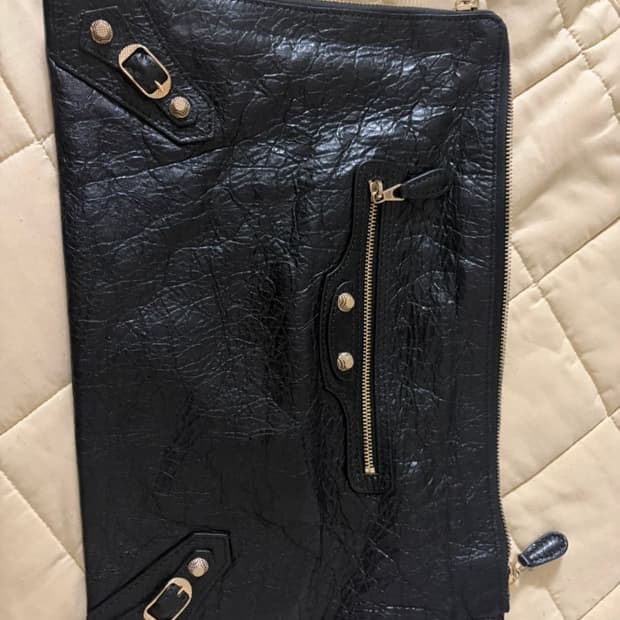 발렌시아가 가방 클러치