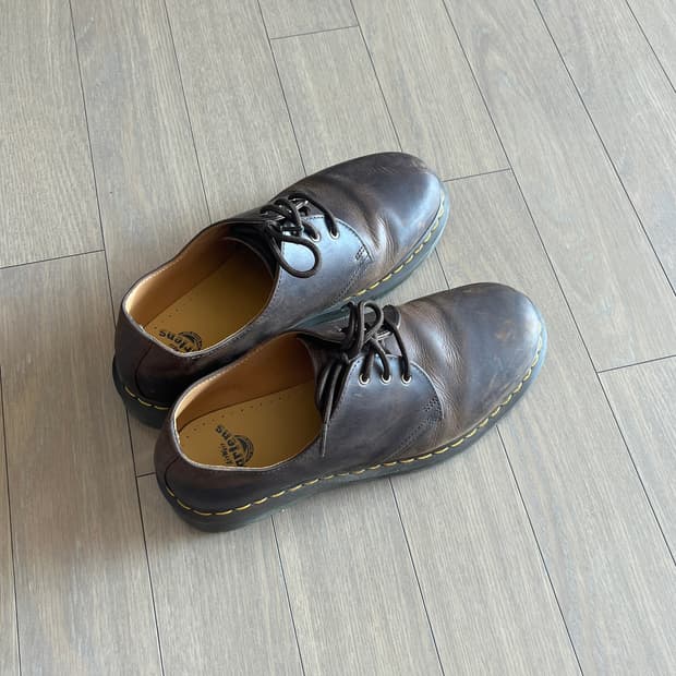 닥터마틴 크레이지홀스 280