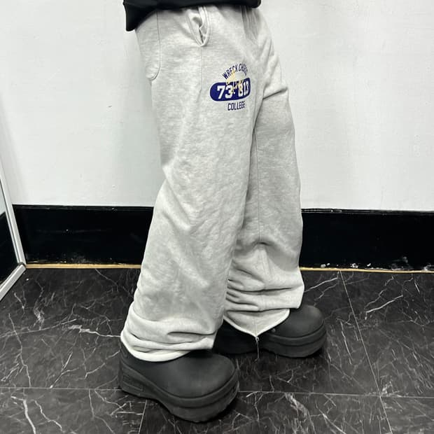 더 뤡코즈 칼리지 스웻 팬츠 그레이