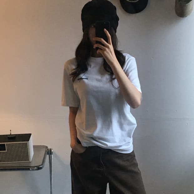 파타고니아 백프린팅 반팔티