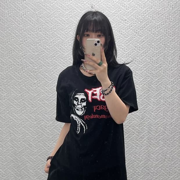 오베이 미스피츠 그로테스트 펑크 스컬 반팔티 90 C11909