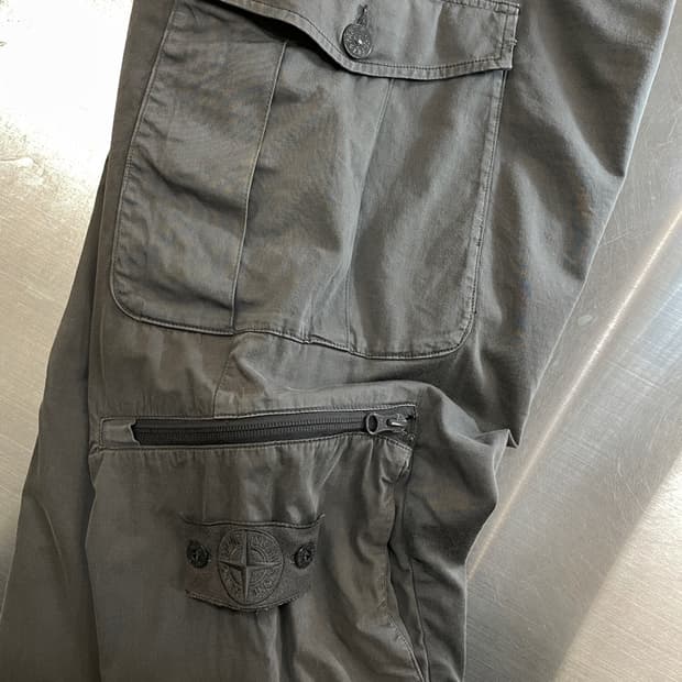 스톤 아일랜드 고스트 피스 컴뱃 카고 팬츠