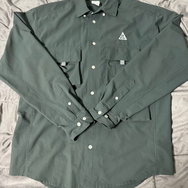 나이키 ACG 셔츠