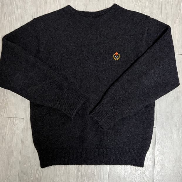 헤리티지플러스 알파카 니트 팝니다.