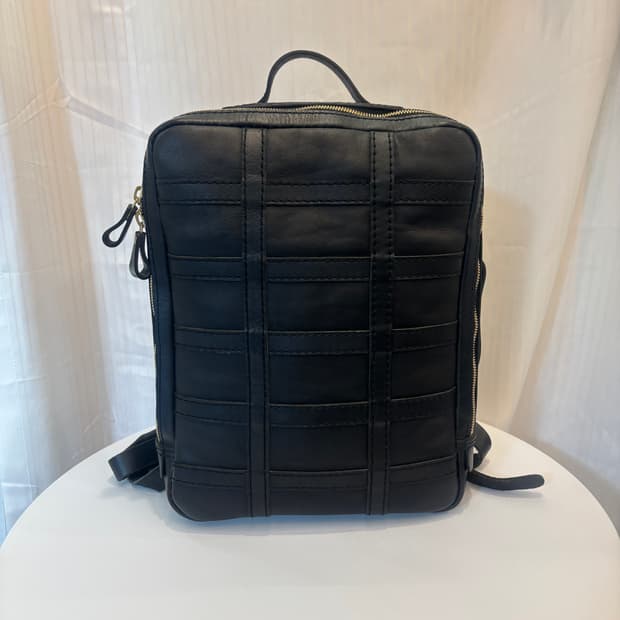 일본 Herz 헤르츠 가죽 백팩    