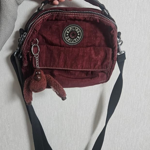 키플링 크로스백/버건디 와인색