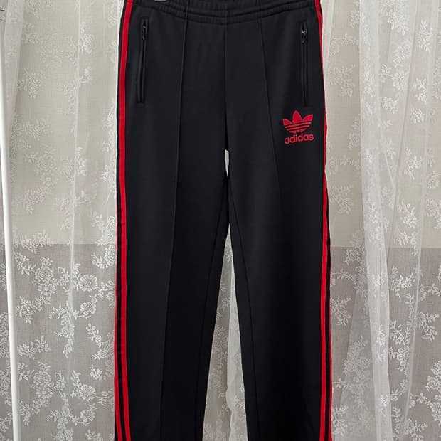 90) 아디다스 트랙 팬츠 블랙 레드