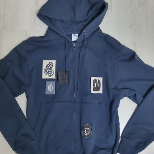 더콜디스트모먼트 후드집업