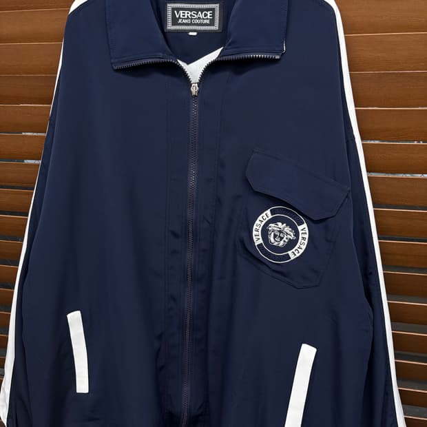 베르사체 올드스쿨 자수 바람막이 자켓