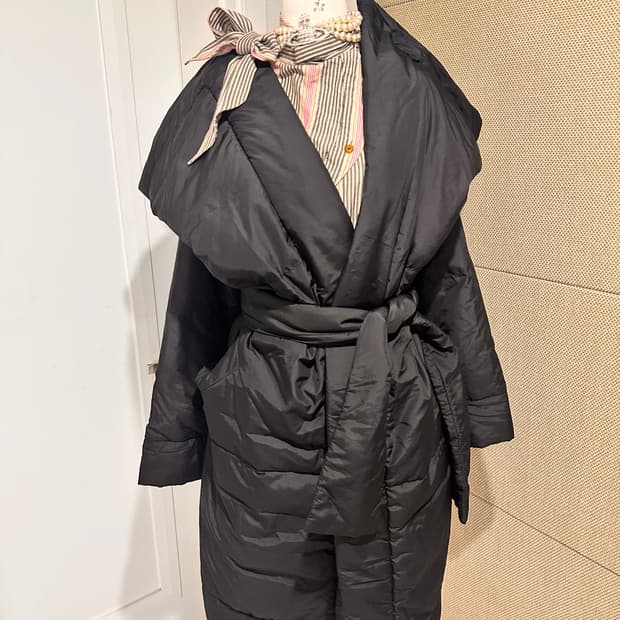 비비안웨스트우드 앵글로매니아 2버튼 패딩