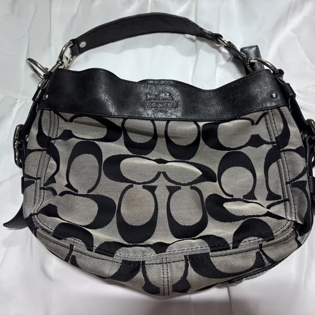 🍒Coach 그레이블랙 숄더백 🍒