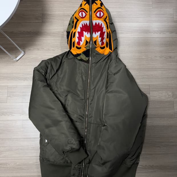 베이프 타이거 ma-1 봄버 패딩 xl