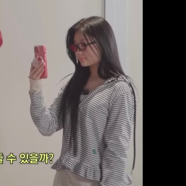 노컨텐츠 프릴 후드집업 원희 착용.. 👼🏻👼🏻