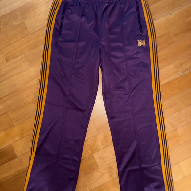 니들스 트랙팬트