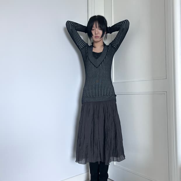 V-Neck Rib Knit Top / 빈티지 골지 니트