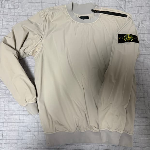 나이키 스톤아일랜드 콜라보 크루넥 맨투맨