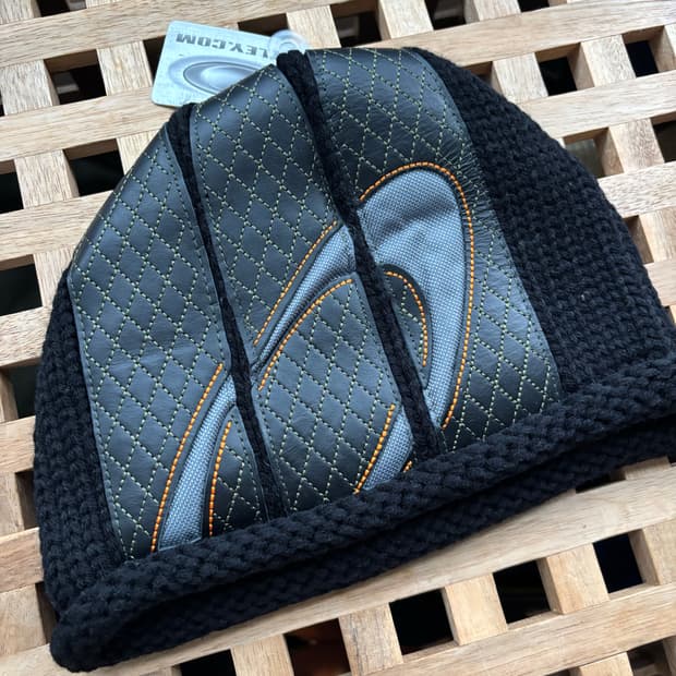 오클리 아카이브 레더 비니 새상품